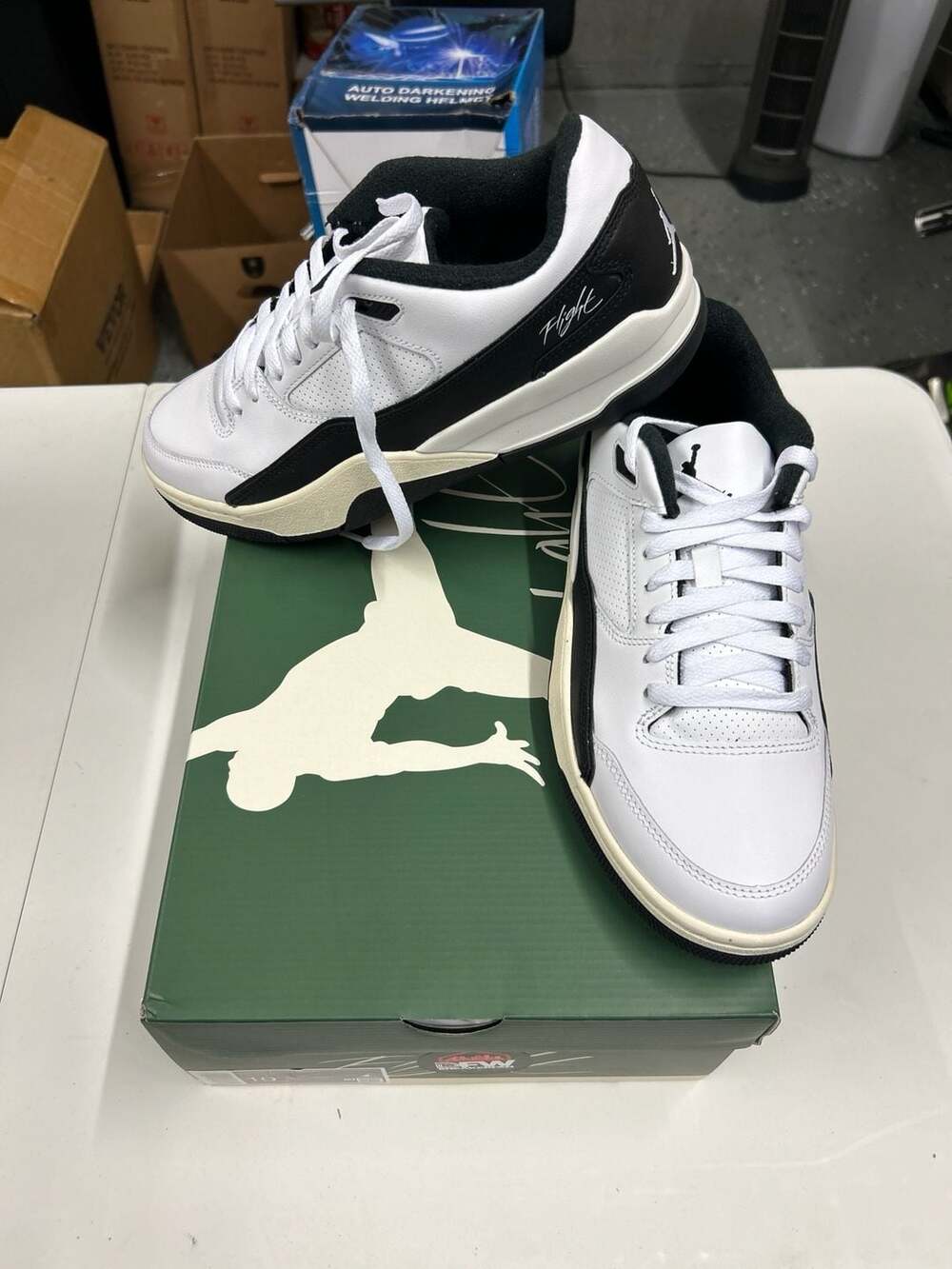 Jordan Flight Court White Black Sail HF3255-112 size 10